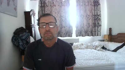 nicholasxxx45 live cam on Cam4