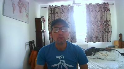 nicholasxxx45 live cam on Cam4