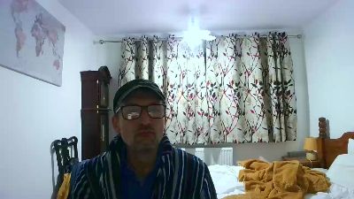 nicholasxxx45 live cam on Cam4