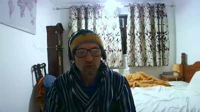 nicholasxxx45 live cam on Cam4