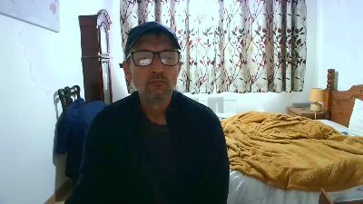 nicholasxxx45 live cam on Cam4