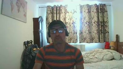 nicholasxxx45 live cam on Cam4
