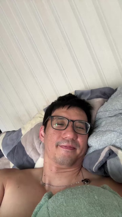 nick711069 live cam on Cam4