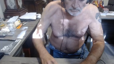 nick_37 live cam on Cam4