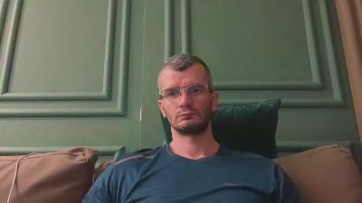nick_9990 live cam on Cam4