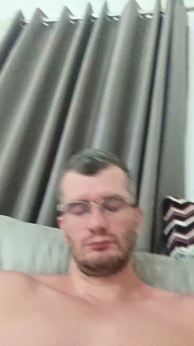 nick_9990 live cam on Cam4
