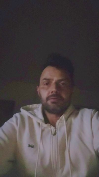 nicolas1904 live cam on Cam4