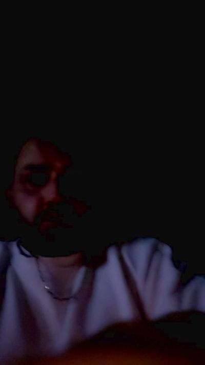 nicolas1904 live cam on Cam4