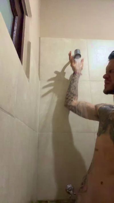 nicolas2471 live cam on Cam4