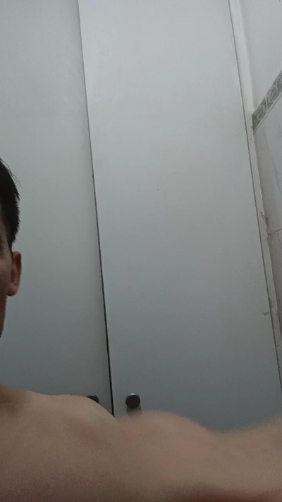 nicolasnef live cam on Cam4