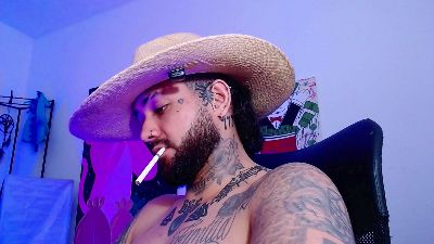 nicolastorres99 live cam on Cam4