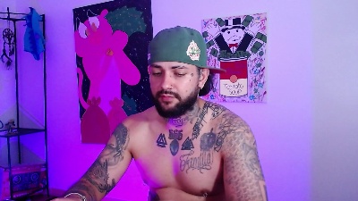 nicolastorres99 live cam on Cam4