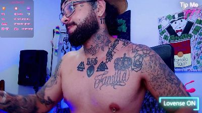 nicolastorres99 live cam on Cam4