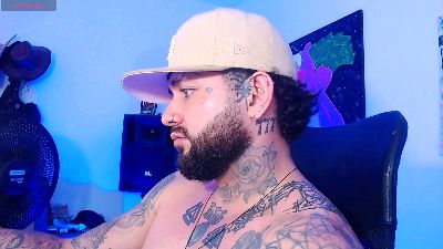 nicolastorres99 live cam on Cam4
