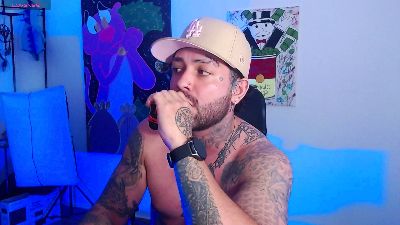 nicolastorres99 live cam on Cam4
