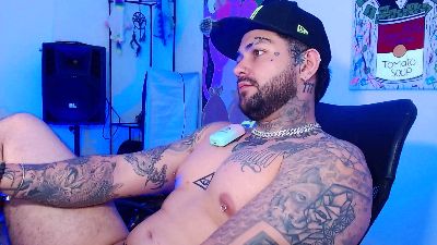 nicolastorres99 live cam on Cam4