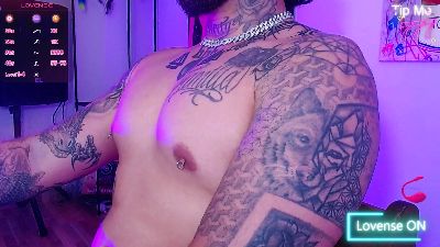 nicolastorres99 live cam on Cam4