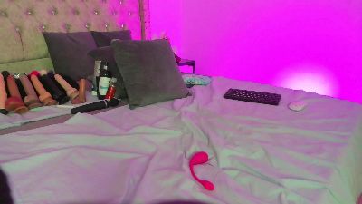 nicolee_millerr live cam on Cam4