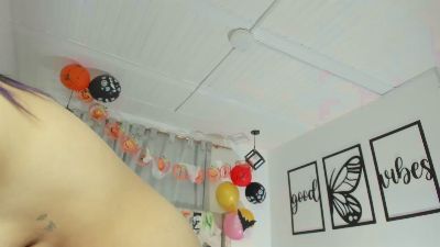 nicolee_millerr live cam on Cam4
