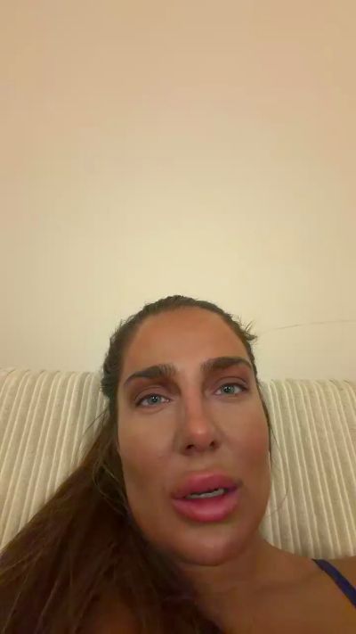nicolespence live cam on Cam4