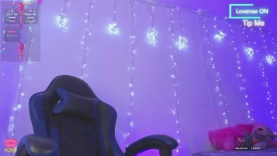 nicolleu99 live cam on Cam4