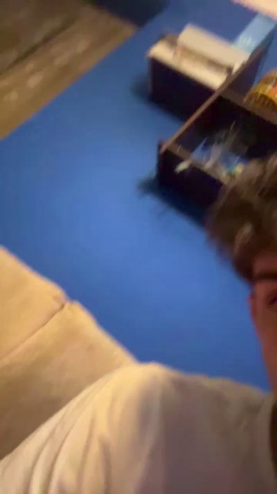 nicolo555 live male webcam from Italy