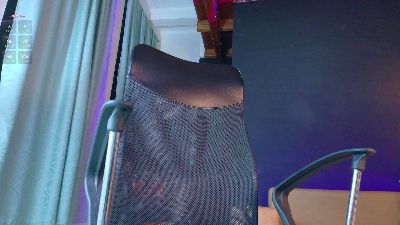 nikii_doll live cam on Cam4