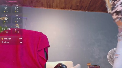 nikii_doll live cam on Cam4