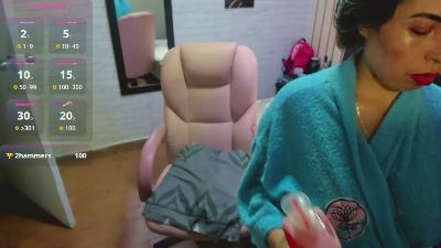 nikki_nikol live cam on Cam4