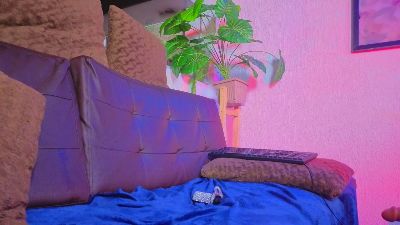 nikkystorm live cam on Cam4