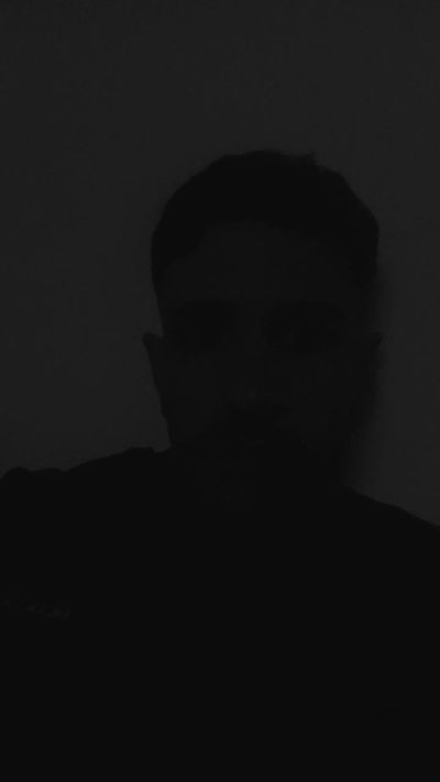 nikola243 live cam on Cam4