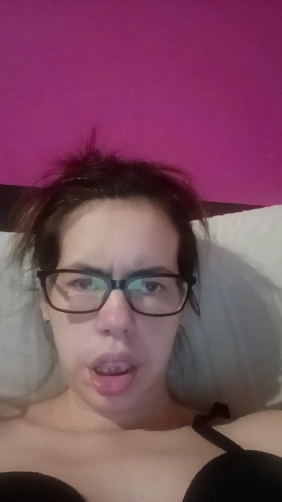 ninetta88 live cam on Cam4