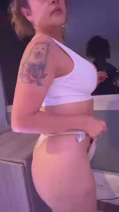 ninfomana420 live cam on Cam4