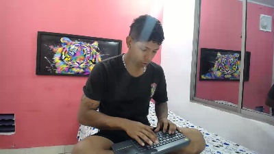 ninfomanosx live cam on Cam4