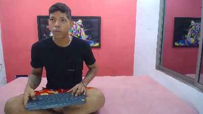 ninfomanosx live cam on Cam4