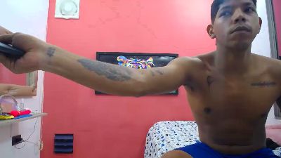 ninfomanosx live cam on Cam4