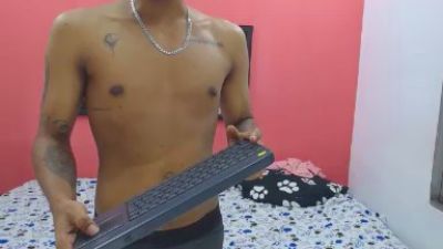 ninfomanosx live cam on Cam4