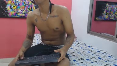 ninfomanosx live cam on Cam4