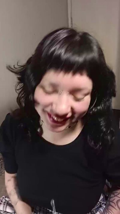 ninfula live cam on Cam4