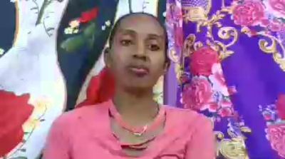 ninie22 live cam on Cam4