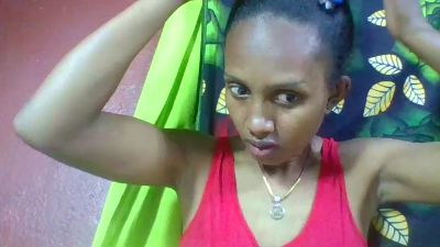 ninie22 live cam on Cam4