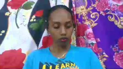 ninie22 live cam on Cam4