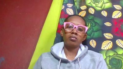 ninie22 live cam on Cam4