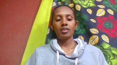 ninie22 live cam on Cam4