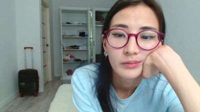 niufrommaccau live cam on Cam4