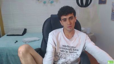 noah_bluex live cam on Cam4