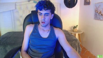 noah_bluex live cam on Cam4