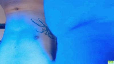 noah_bluex live cam on Cam4