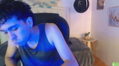 noah_bluex live cam on Cam4