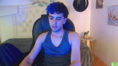 noah_bluex live cam on Cam4
